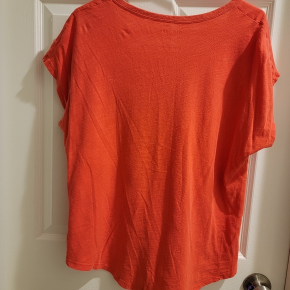 Old Navy Short-Sleeve T-shirt - Picture 2 of 2